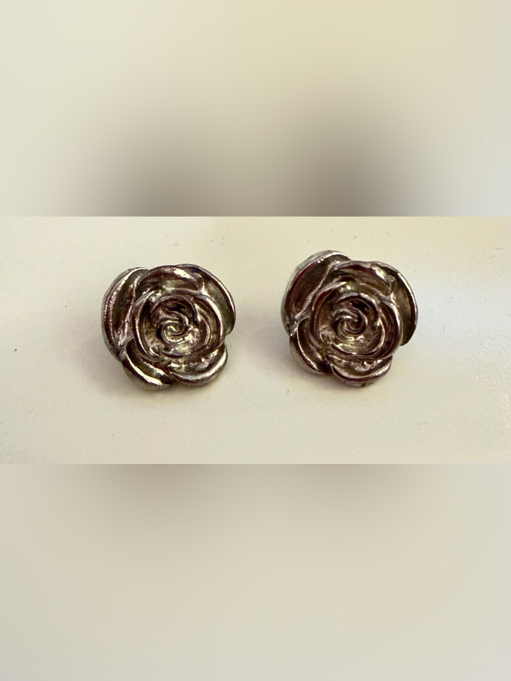 Silver tone rose Earrings